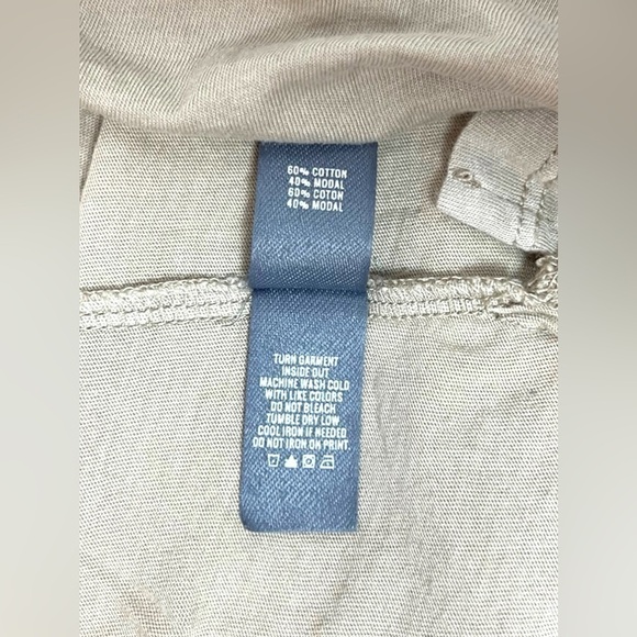 Aerie Graphic Tank "Castaway" Size X-Small - Picture 2 of 3